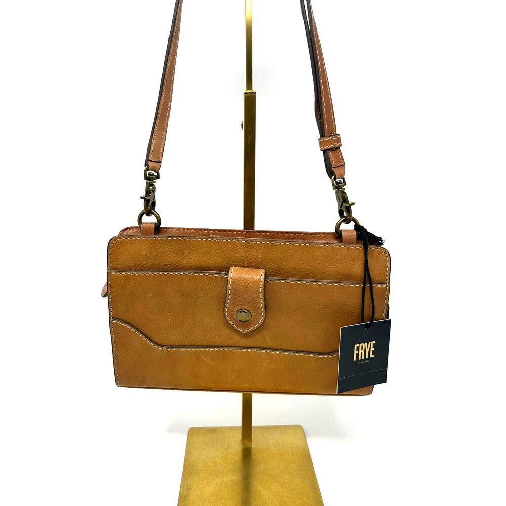 NWT Frye Lucy Leather Crossbody Clutch - Picture 2 of 6